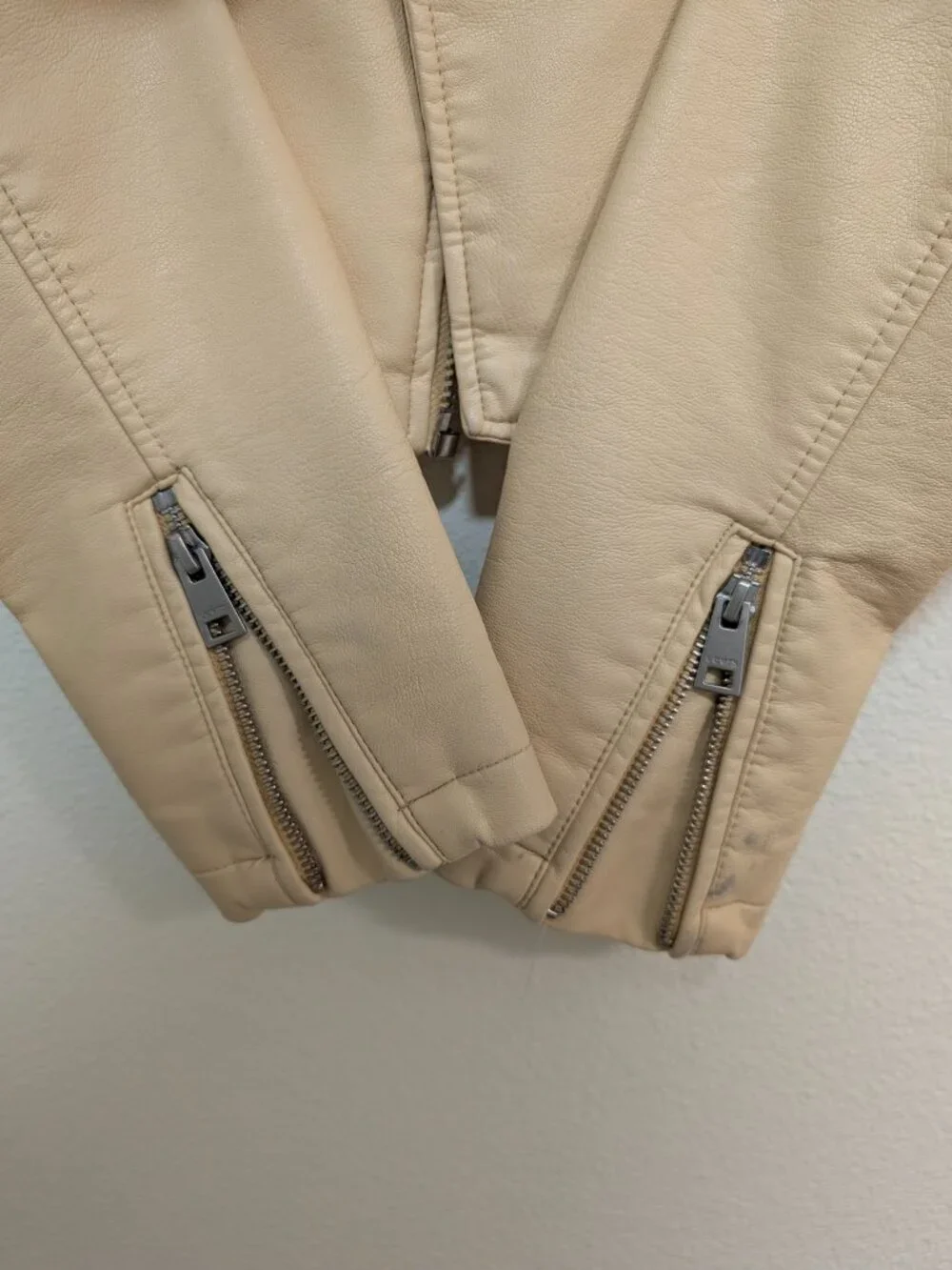 Levi Strauss Women's Cream‎ Leather Biker Jacket